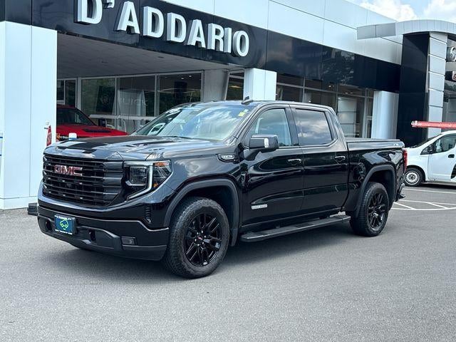 2023 GMC Sierra 1500 Crew Cab Short Box 4-Wheel Drive Elevation 3SB in Onyx Black — front three-quarter view