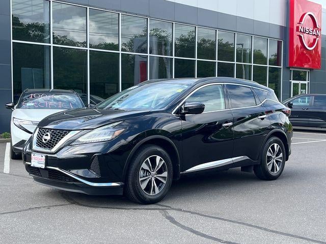 2020 Nissan Murano AWD SV in Super Black — front three-quarter view